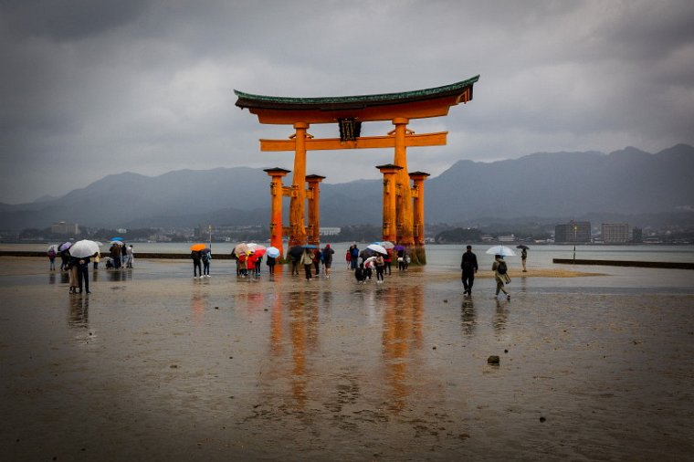 62 Miyajima, itsukushima schrijn.jpg